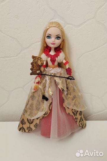 Кукла Ever After High Эппл Вайт день коронации