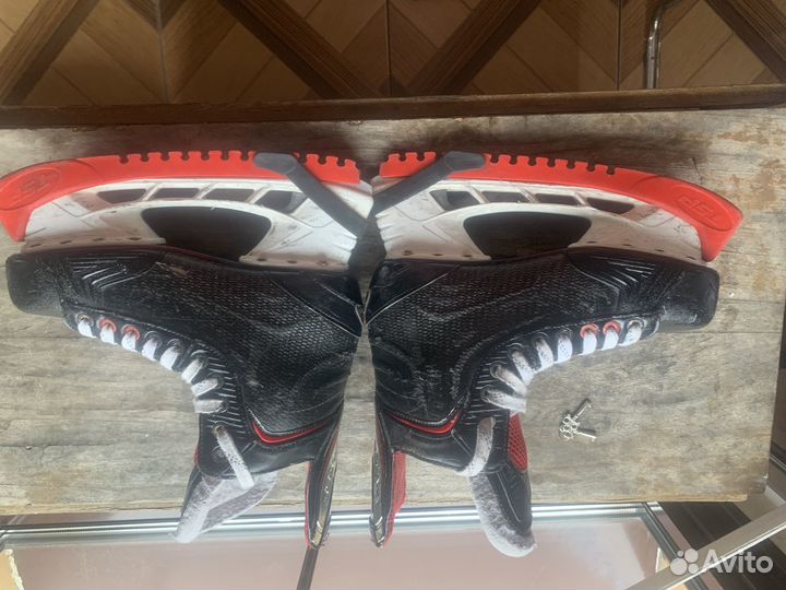 Хоккейные коньки bauer 6 ее