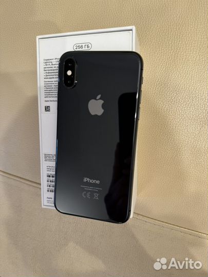 iPhone Xs, 256 ГБ