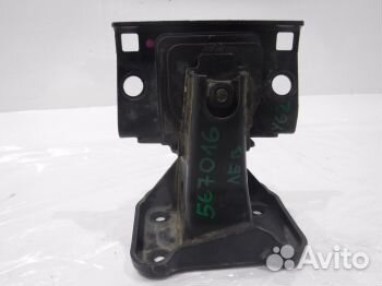 Кронштейн двигателя