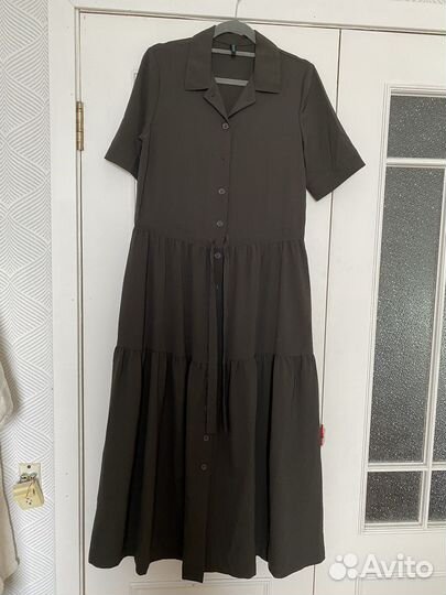 Отдам большой пакет женскийх вещей 42-43-46