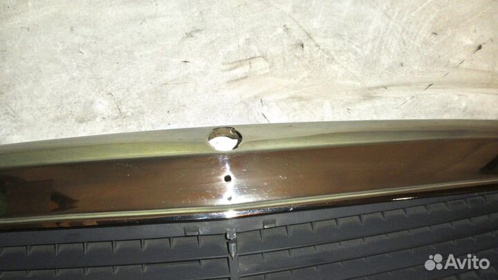 Решетка радиатора Mercedes-Benz W124