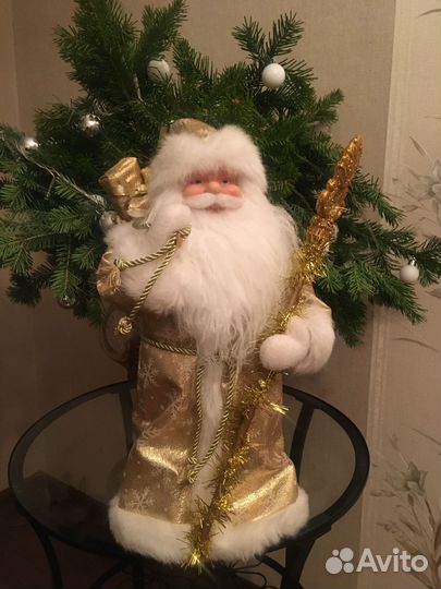 Дед Мороз под елку