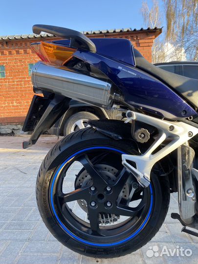 Honda VFR 800 V4 vtec