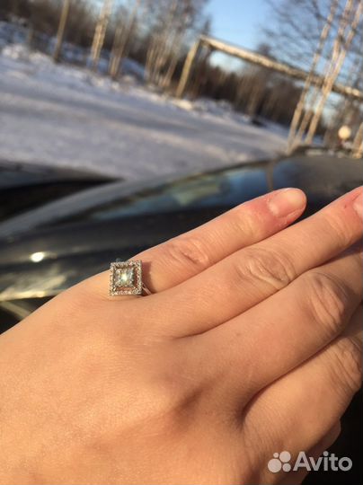 Кольцо с бриллиантами