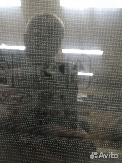 Стекло передней правой двери Ford Focus 2