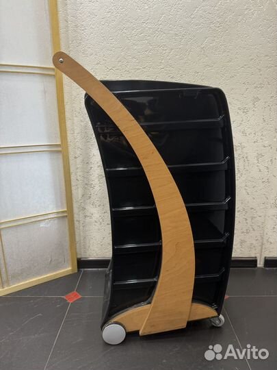 Тележка парикмахерская