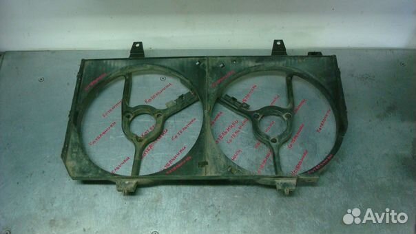 Nissan 21483-2J200 Диффузор вентиляторов