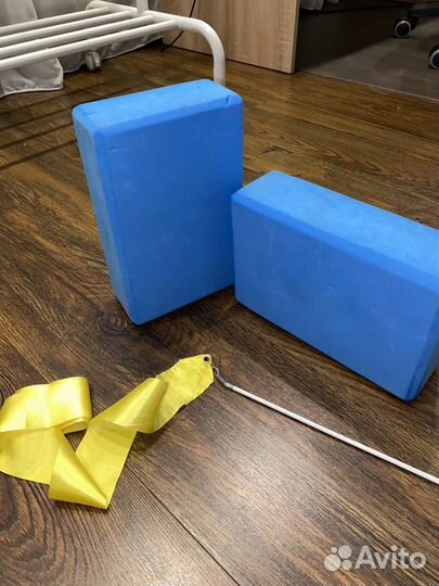 Кубики и лента для художественной гимнастики