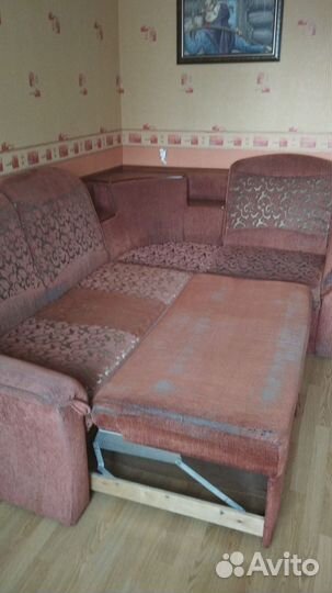 Диван в хорошем состоянии