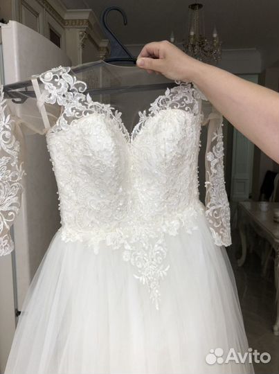 Свадебное платье