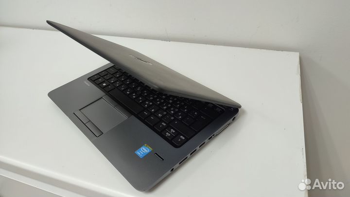 Ноутбук HP 820 i7 4510/8/256