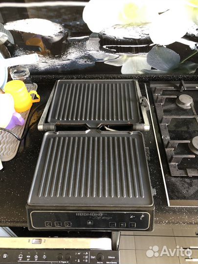 Электрогриль redmond RGM-M821