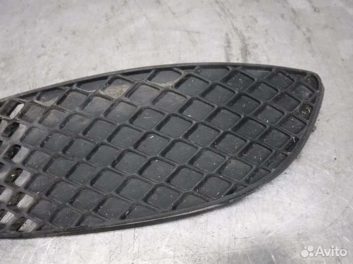 Решетка бампера передняя левая Mitsubishi Lancer