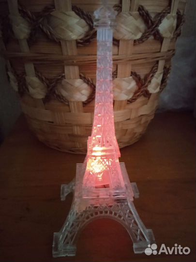 Сувенир Эйфелева башня