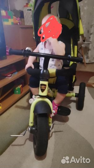 Велосипед трёх колесный,с ручкой