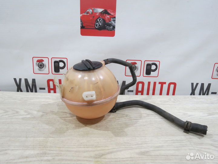 Бачок расширительный Audi Q3