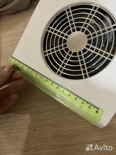 Пылесос маникюрный