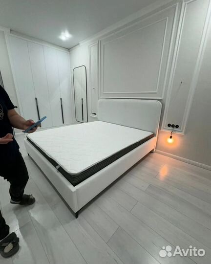 Кровать двухспальная с доставкой