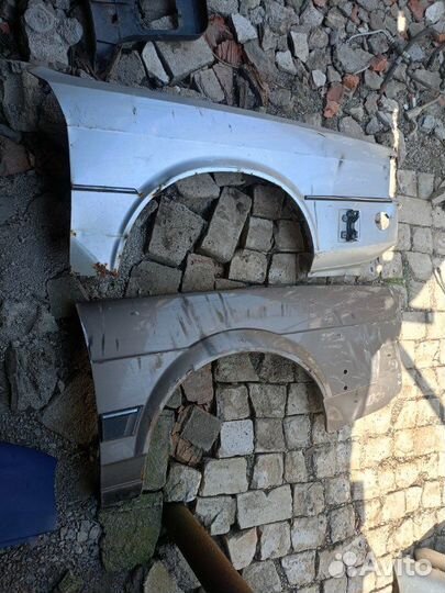 Крыло правое Volkswagen Passat B2 B2