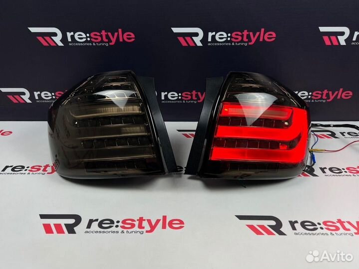 Фары задние Toyota Highlander (XU40) 09-13г