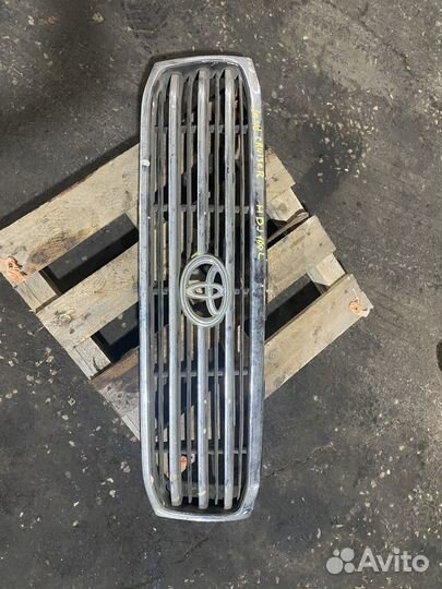 Решетка радиатора toyota land cruiser 100