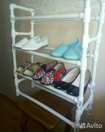 Вешалки, столики, стулья, обувница