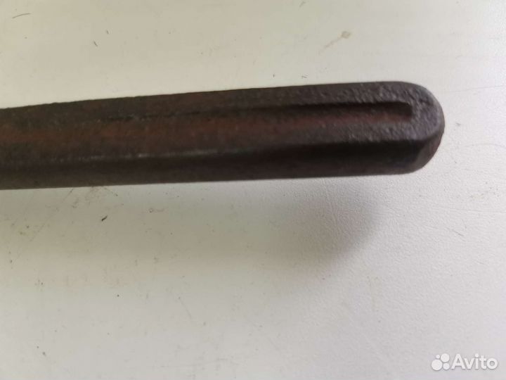 Старинный разводной ключ