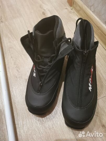 Комплект беговых лыж