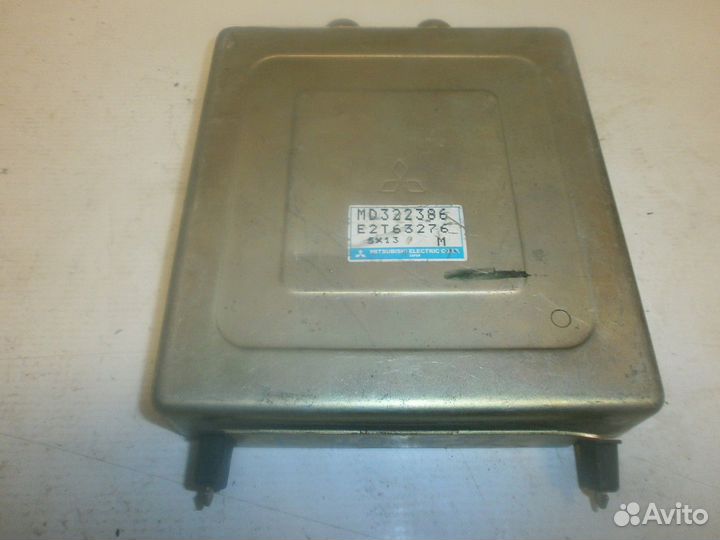 Блок управления двигателем (Mitsubishi Carisma)