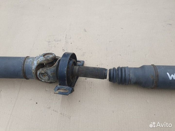 Карданный вал Mercedes-Benz Clk230 C208 111.975