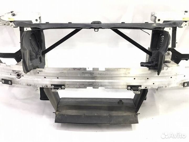 Рамка радиатора BMW 5-Series/M5