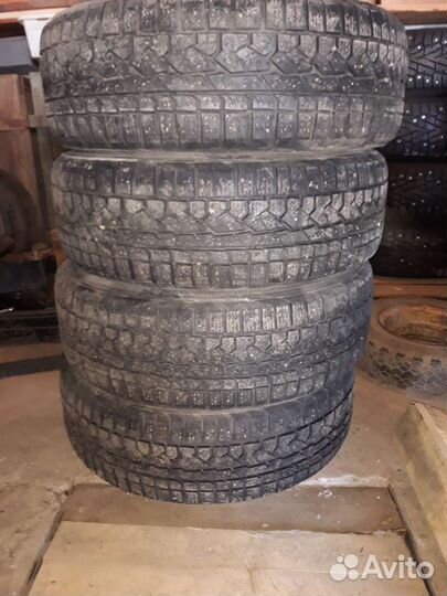 Kumho I'Zen RV Asymmetric 225/65 R17 106