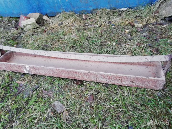 Кормушка металл