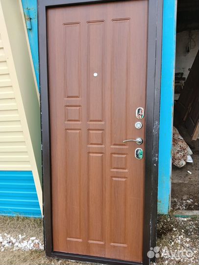 Двери б/у
