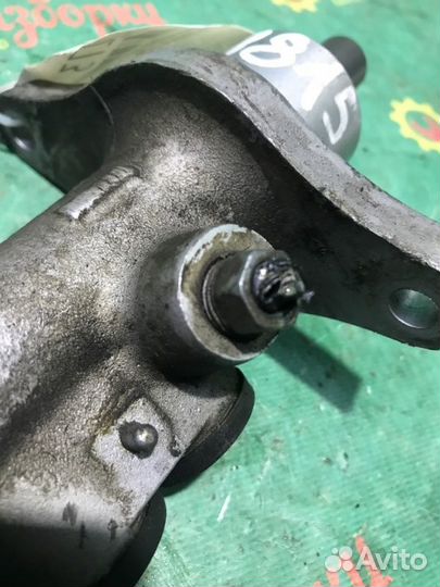 Главный тормозной цилиндр Skoda Octavia A4 1.6