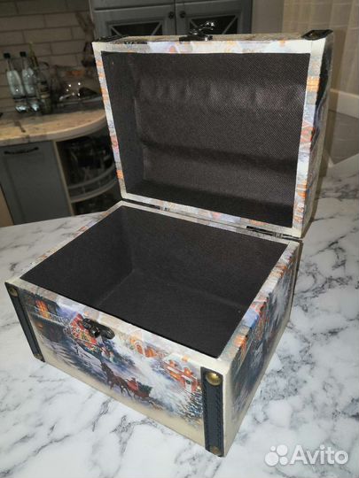 Сундук шкатулка