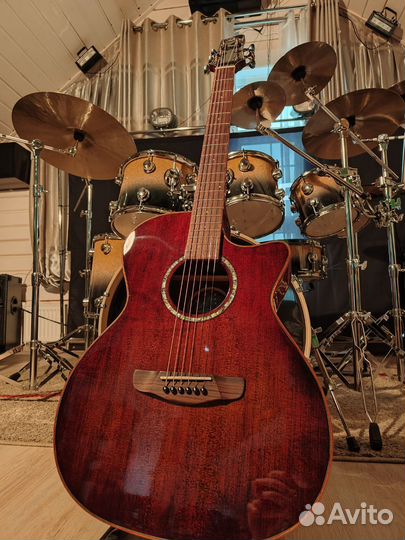 Акустическая гитара Sevillana, трансакустика