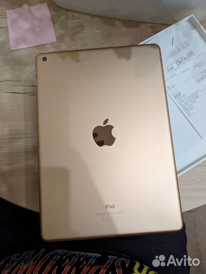 Apple iPad 6 128gb gold 2018
