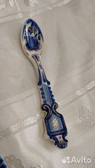 Гжель авторская с позолотой. Ермаков. Логинова