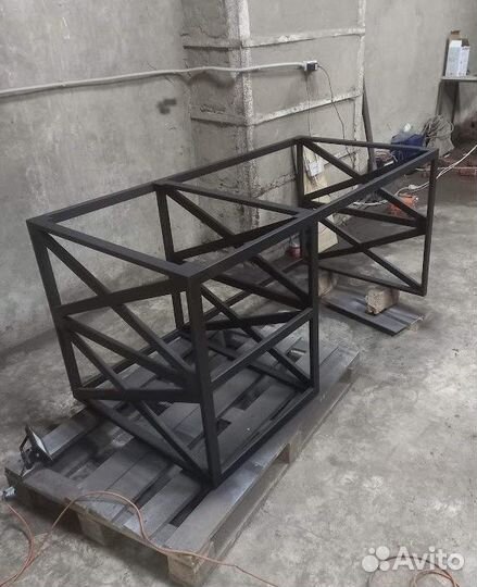 Мебель из металла