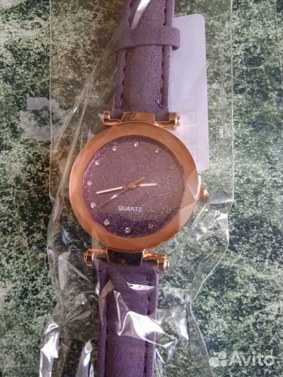 Часы женские новые разные
