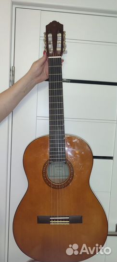 Гитара yamaha CS40 с водонепроницаемым чехлом