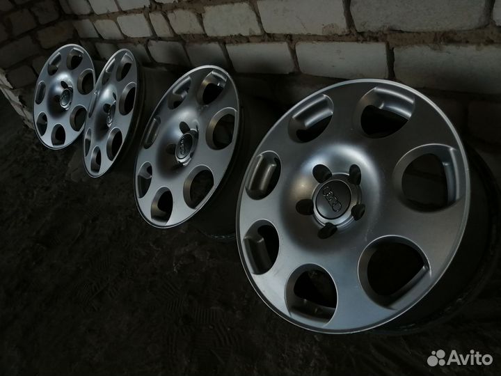 Литые диски R16.Audi