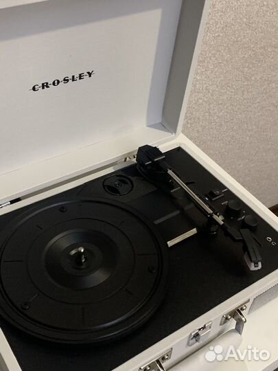 Проигрыватель винила crosley