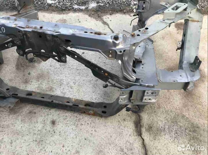 Передняя панель крепления облицовки (телевизор) Honda Legend