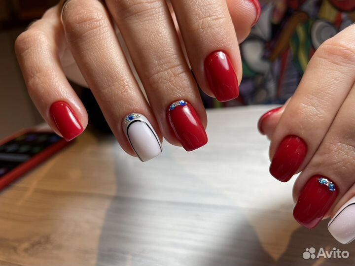 Маникюр, гельлак