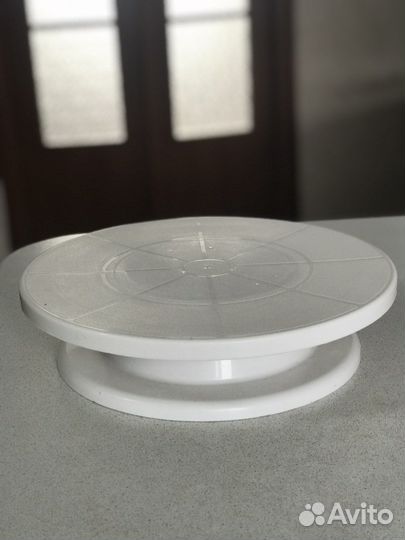 Поворотный столик для торта