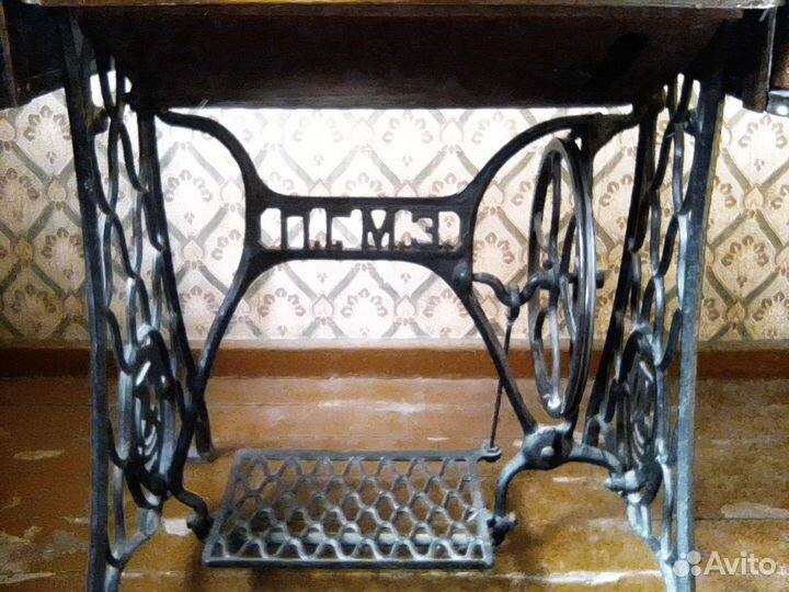 Ножная швейная машинка Подольск