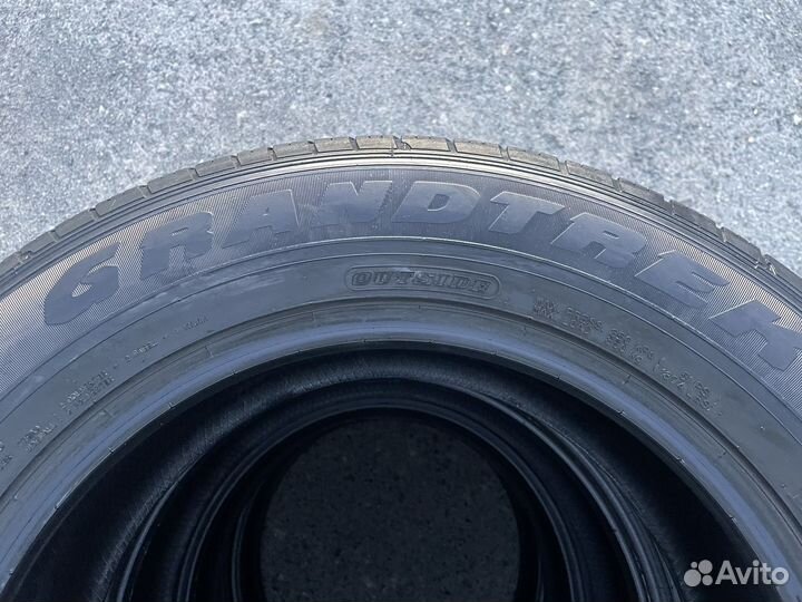 Dunlop Grandtrek ST30 225/65 R17 102H